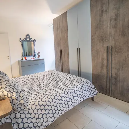 Refuge On Piazza Re Di Apartment *
