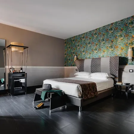 Aparthotel Unica 4*