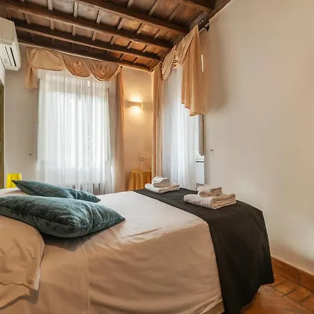 Affittacamere Luxury Trastevere 2*