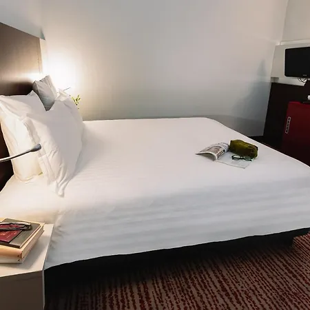 Mercure Piazza Bologna 3*