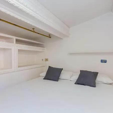 Condotti Loft * Rome