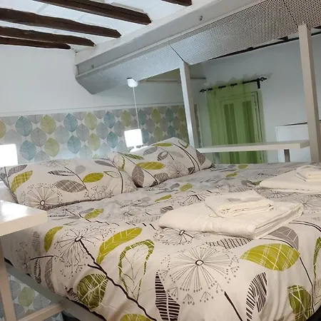 Apartment In Trastevere