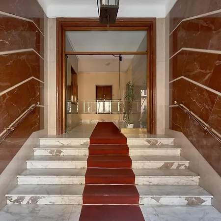 Interno 9 A San Pietro Roma