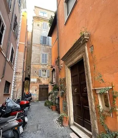 Vicolo San Trifone By Hili Rome