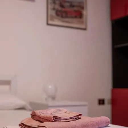 Apartment Peaceful Family Apartment, Near Metro Rome
