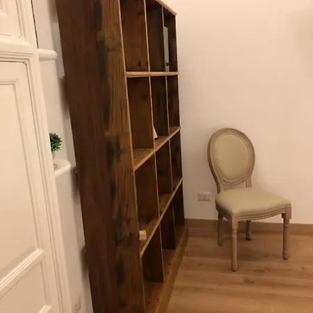 Domus Alfieri Al Colosseo Apartment