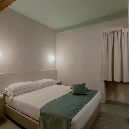 Design With Private Pool In Campo Dei Fiori Appartement