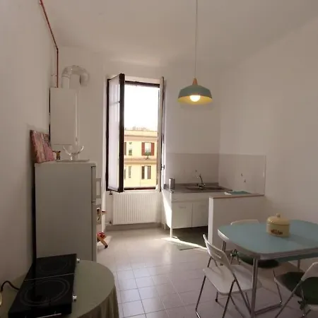 Sacconi Flat