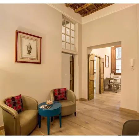 Apartment Giulia *