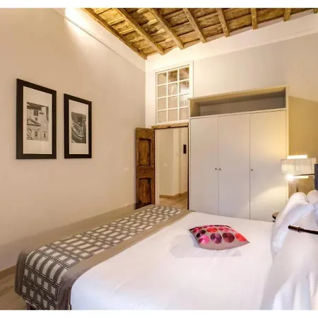 Apartment Giulia *