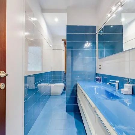 Exclusive In Eur * Roma
