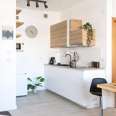 Loft Con Terrazzo - 3 Min Dalle Autostrade By Followgreenhouserome Apartamento *