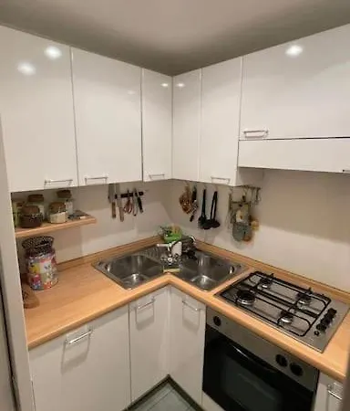 Apartament Vicolo San Trifone By Hili Rzym