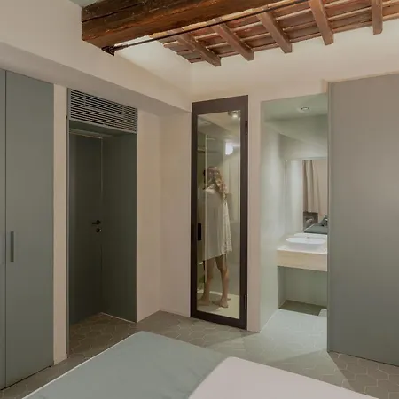 Design With Private Pool In Campo Dei Fiori Apartment *