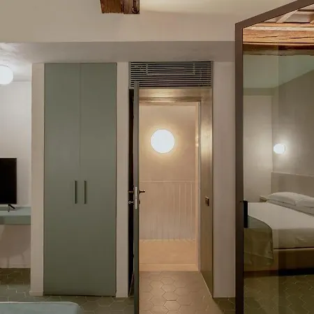 Design With Private Pool In Campo Dei Fiori Apartment *