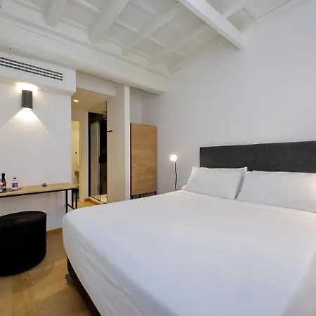 בית הארחה Youroom Vite רומא