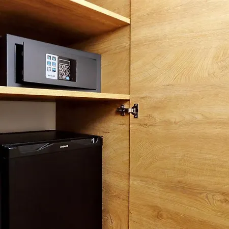 בית הארחה Youroom Vite רומא