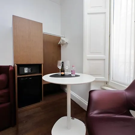 Guest house Youroom Carrozze