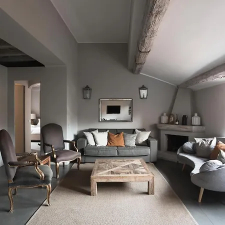 Apartment Charming Penthouse In Piazza Venezia With Terrace
