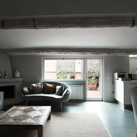 公寓 Charming Penthouse In Piazza Venezia With Terrace *