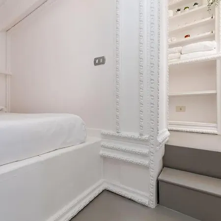 Apartment Condotti Loft Rome