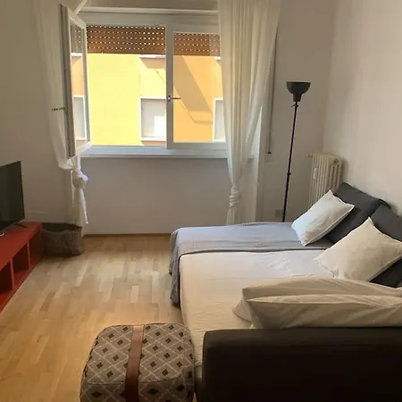 Casa Sirte Con Terrazzino. Rome