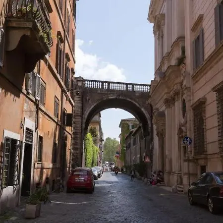 Girolamo's Jacuzzi Place Apartment Rome
