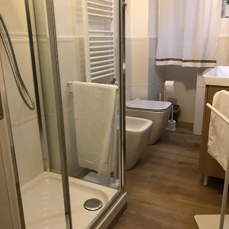 Apartment Domus Alfieri Al Colosseo Rome