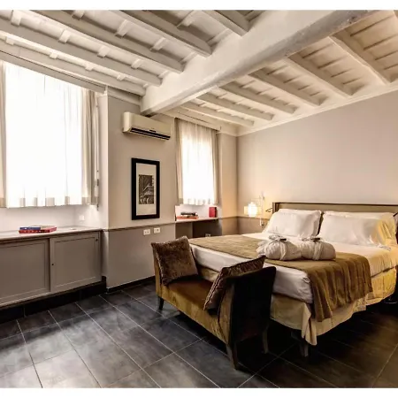 Giulia Apartment