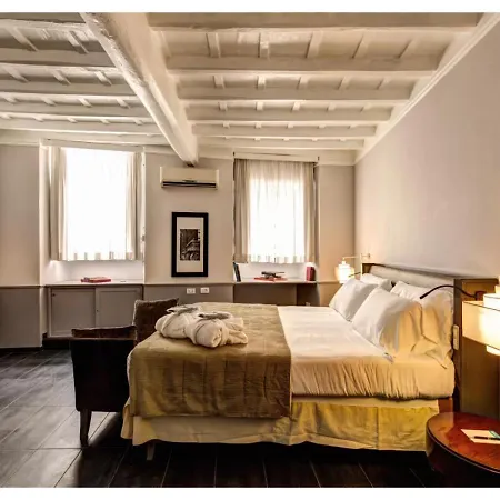 Giulia Apartment *