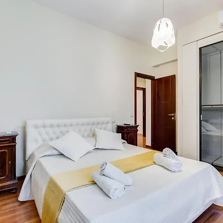 Exclusive In Eur Roma
