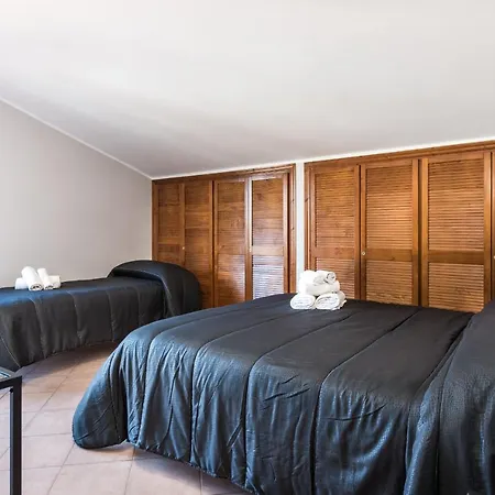 Travelershome Ciampino&Morena Guesthouse * Rome