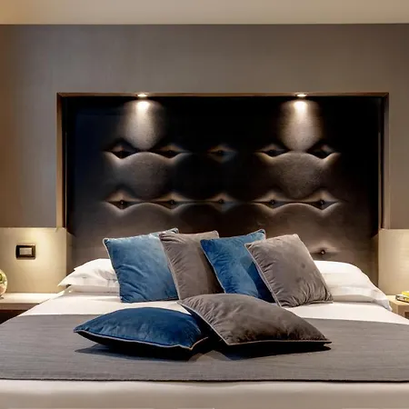 Dharma Style & 4* Rome
