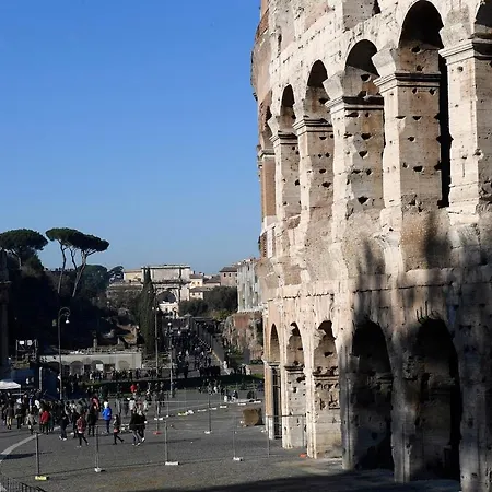 Colosseo Laterano 85 - And * Roma