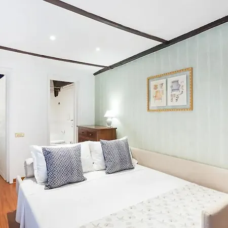 Chiavari 38 Enchanting Flat Up To 4 Guests Campo De' Fiori