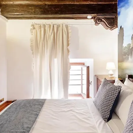 Apartment Chiavari 38 Enchanting Flat Up To 4 Guests Campo De' Fiori