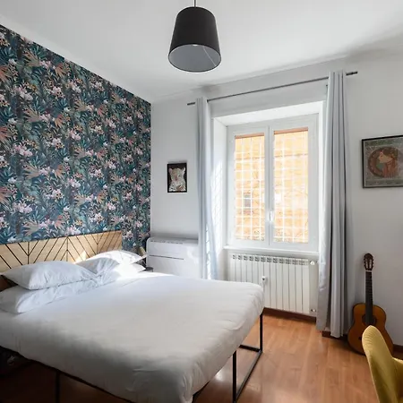 Apartment Domus Vaticana *