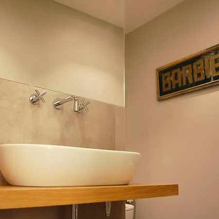 Bed & Breakfast Banco 19 *