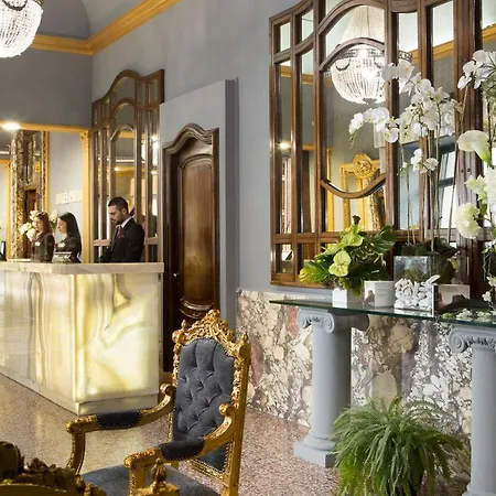 Golden Tulip Piram 4*