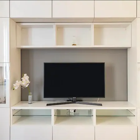 Re Di Roma-suite Colosseo Modern Space With Free Netflix And Wifi *