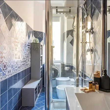 Apartment Re Di Roma-suite Colosseo Modern Space With Free Netflix And Wifi
