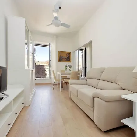 Apartment Vicolo Cellini By Halldis *