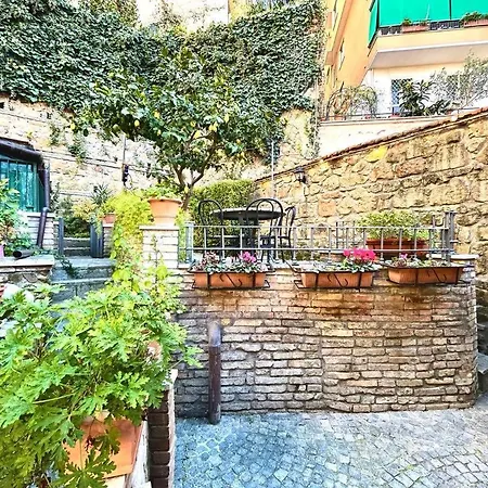 Borgo Monteverde In *