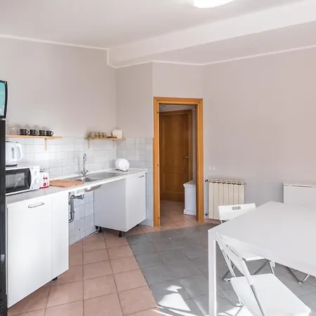 Guest house Travelershome Ciampino&Morena Guesthouse