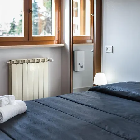 Travelershome Ciampino&Morena Guesthouse *