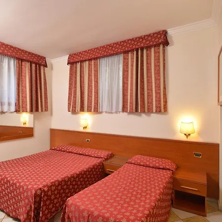 Chicago 2* Rome