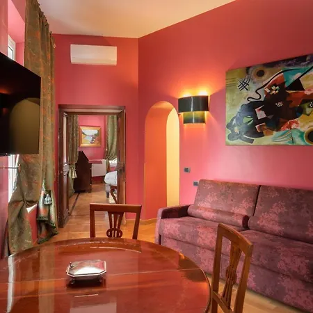94 Piazza Di Spagna Guest house 2*