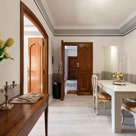 Vatican House Apartment *