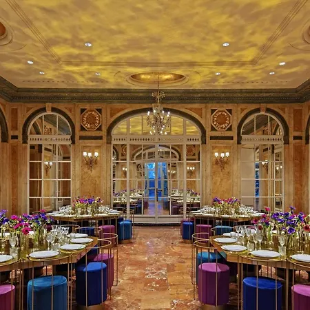 Hotel The St. Regis