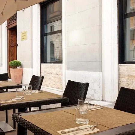 Golden Tulip Piram Hotel 4*